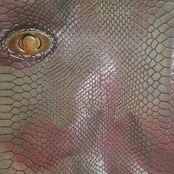 Large Silver Tote - Picture 2 of 6